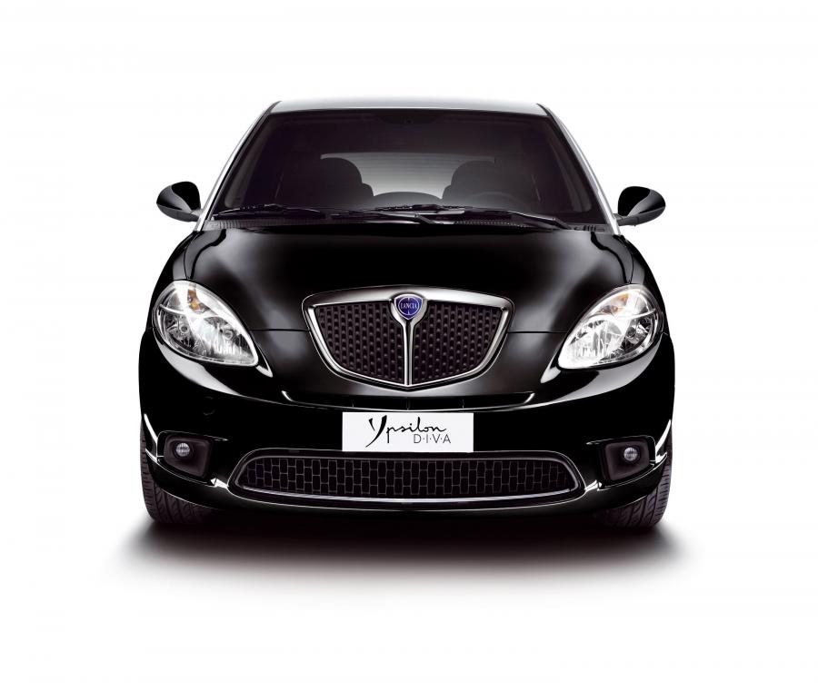  Lancia Ypsilon 2011 года  (фото 12 из 96)